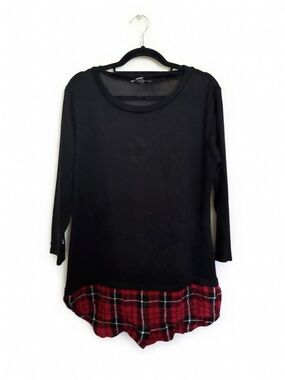 Source Unknown Black Long-Sleeve Top with Red Plaid Hem